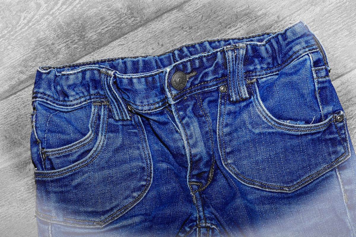 Como transformar calça jeans em saia