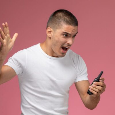 Conta banida em redes sociais