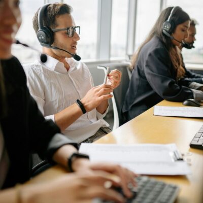 Como funciona o atendimento com comunidade e quais são seus benefícios