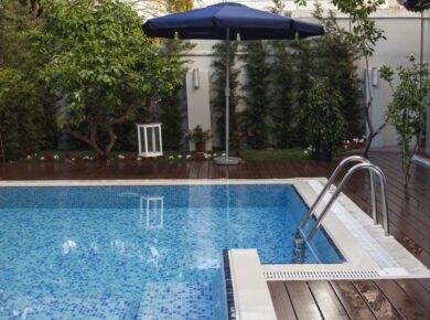 Ralo da piscina entupido